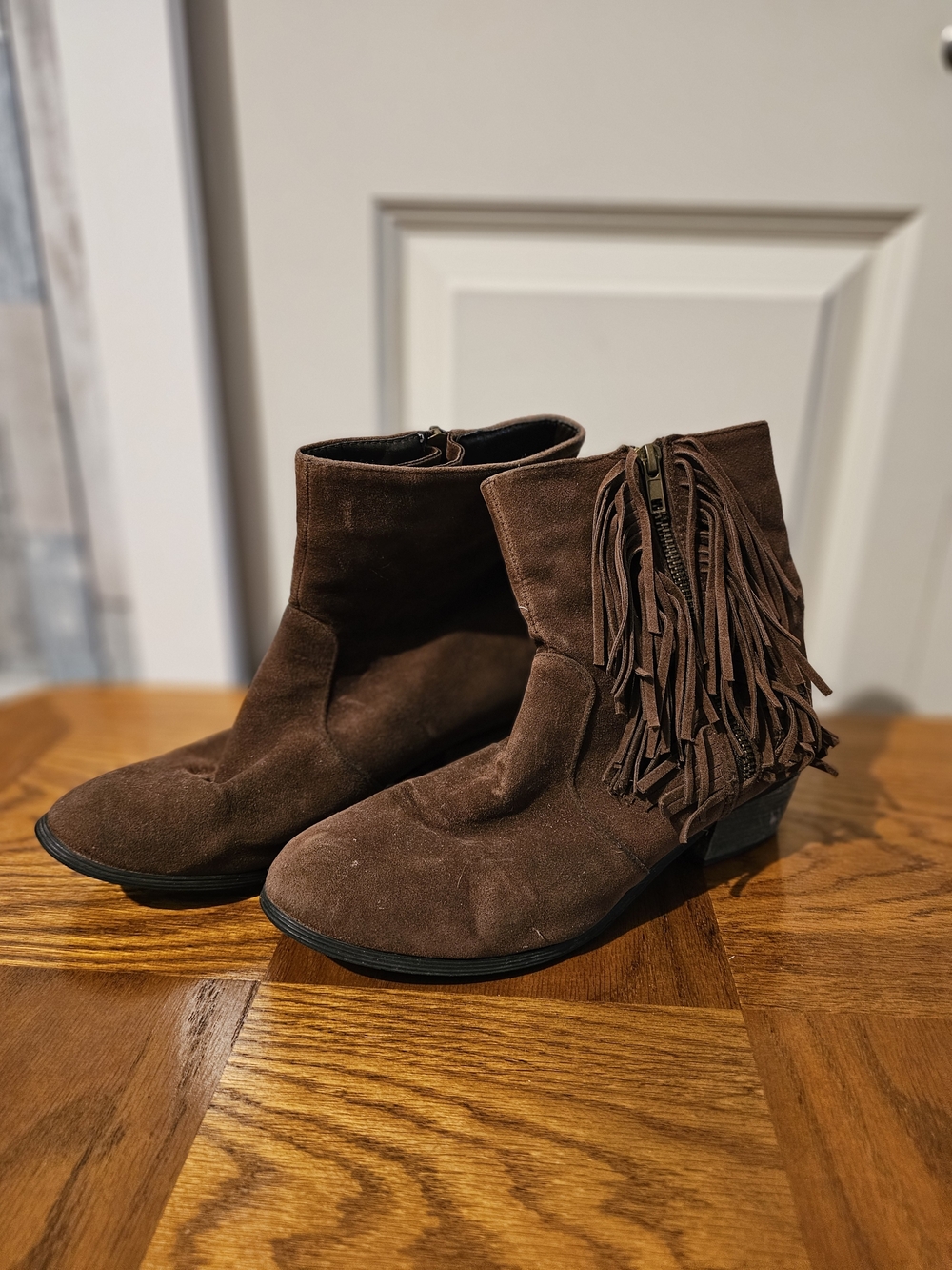 Brown Suede Fringe Ankle Boots Sz 8